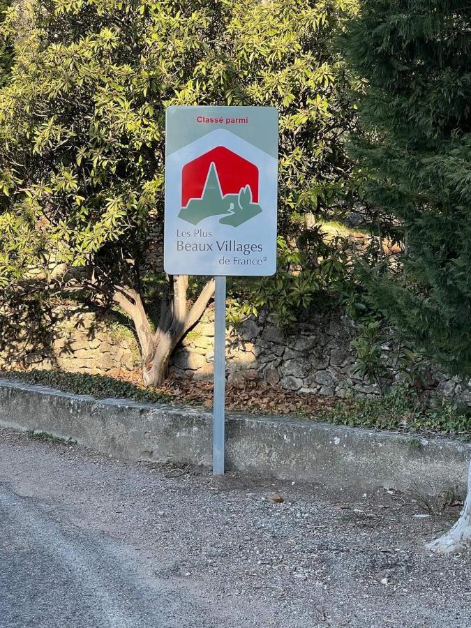 Charmant Duplex Au Coeur Du Village Cotignac Exterior photo